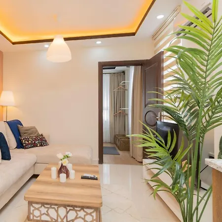 Apartment Modern Well Appointed Flat In Muratpasa