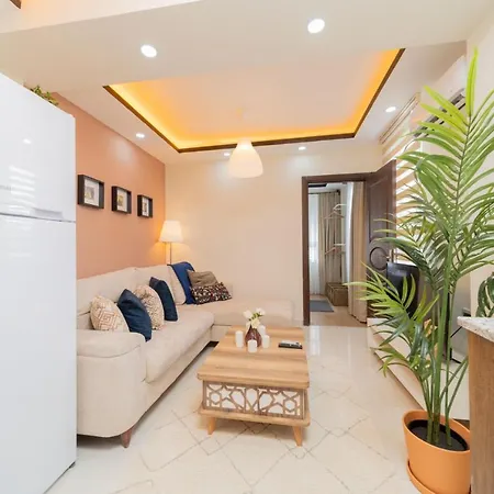 Apartment Modern Well Appointed Flat In Muratpasa